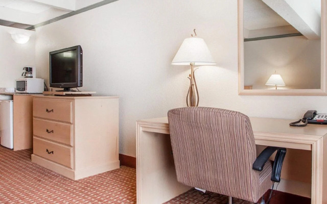 Quality Inn Lake of the Ozarks