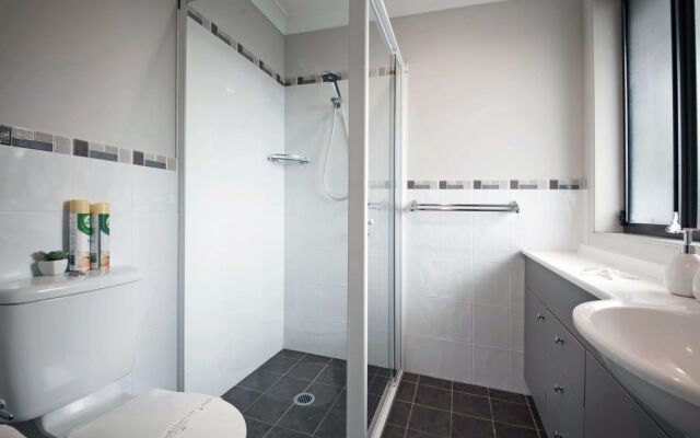 Lagoons Estate, 22 Coventry Place