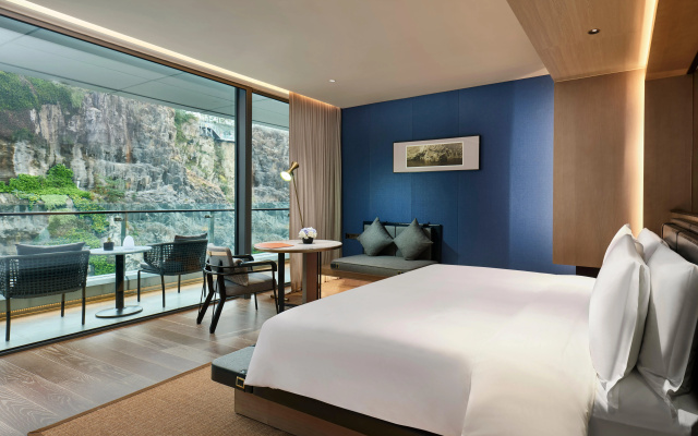 InterContinental Shanghai Wonderland by IHG