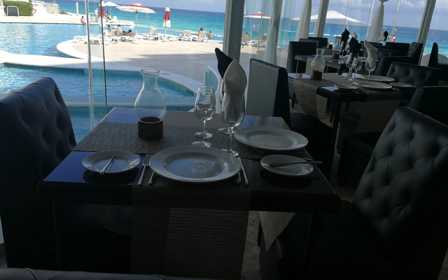 Cyan Cancun Resort Spa