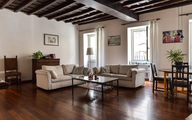 Spanish Steps Apartment