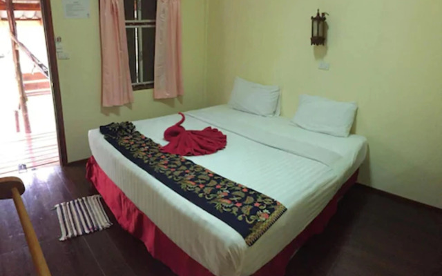 Lanta Pearl Beach Resort