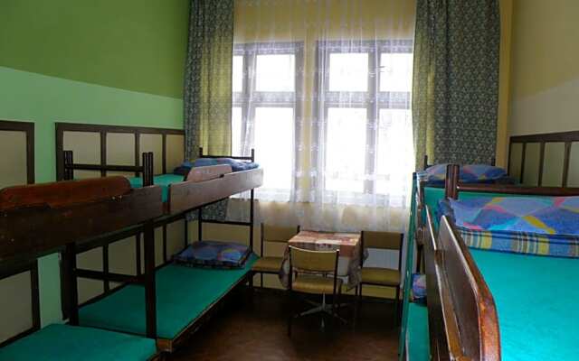 Szkolne Schronisko Młodzieżowe Złoty Widok