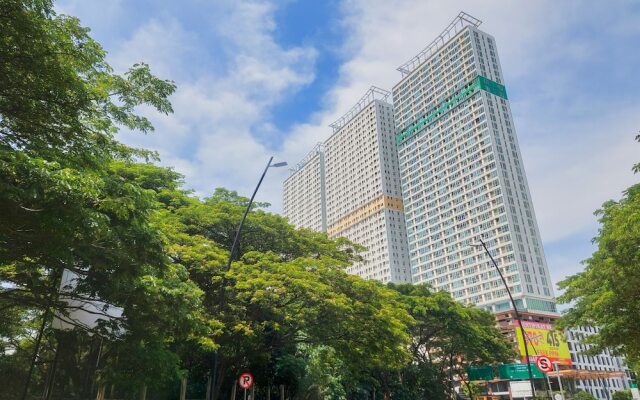 Good Deal And Homey Studio Apartment At B Residence