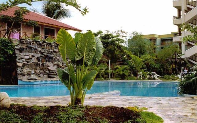 Playa Real Beach Resort