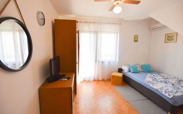 Room Vesna