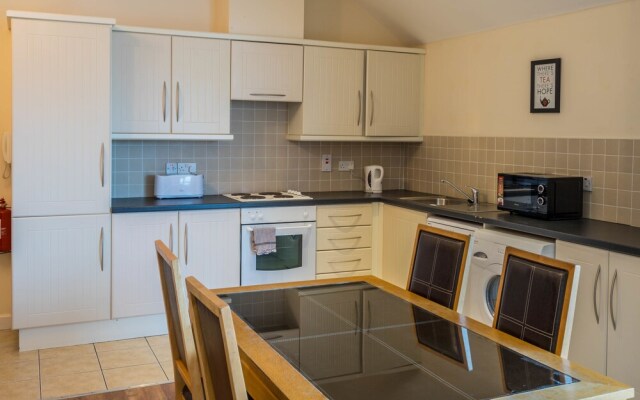 The Courtyard Apartments