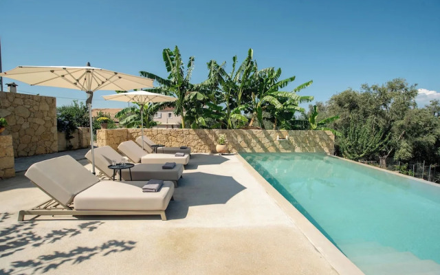 Kukutseli Country Living by White Dream