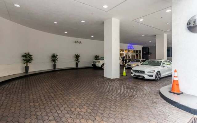 OneLuxStay in the Heart of Brickell