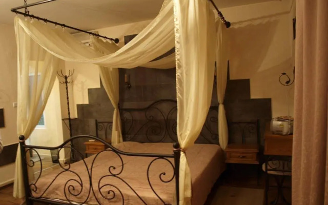 Paralax Hotel