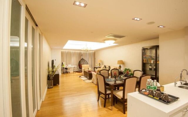 Nanjing ZD Laker Apartment
