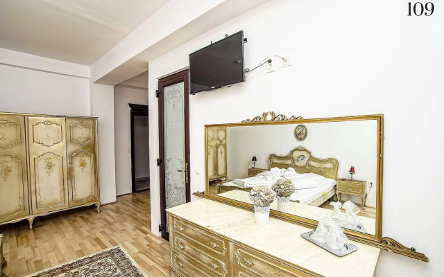 Coroana Moldovei Hotel