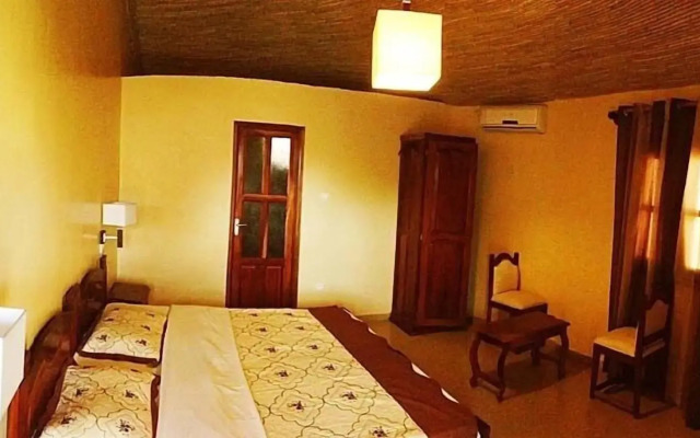 Hotel & Campement du Lac Rose