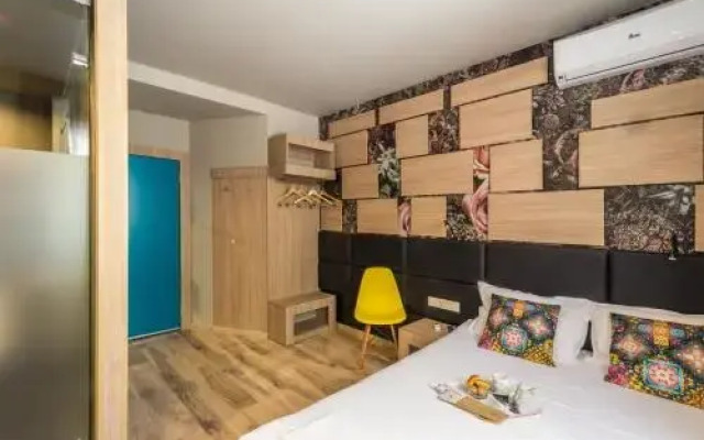Hotel Allur