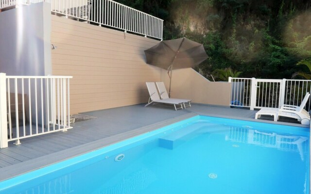 House With 3 Bedrooms in Le Gosier, With Shared Pool, Enclosed Garden and Wifi - 3 km From the Beach