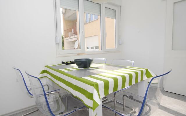 Bolt Holiday Apartment