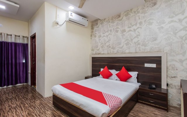 Hotel Vishwas Bar And Club Resort By OYO Rooms