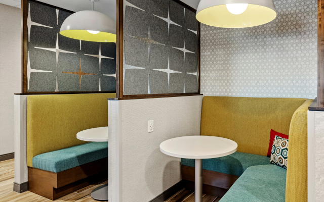 Hampton Inn & Suites Cincinnati West