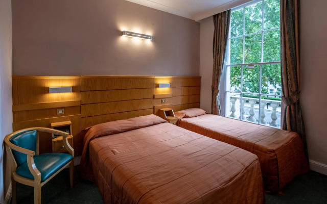 Nayland Hotel