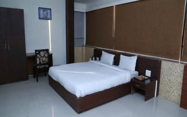 Hotel Emerald