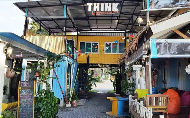 Think & Retro Cafe Lipa Noi Samui