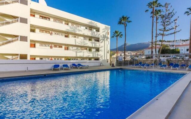 One bedroom appartement with sea view shared pool and balcony at Puerto de Santiago 1 km away from the beach