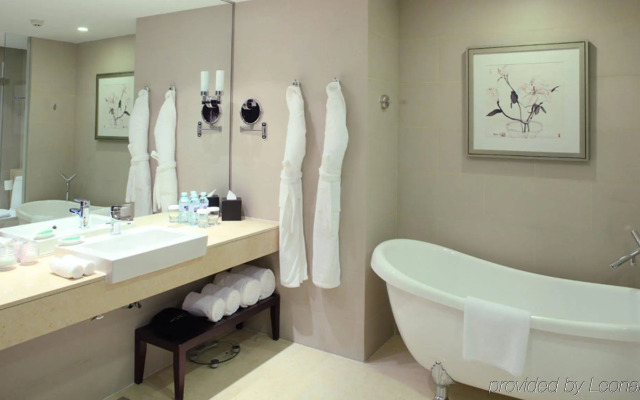 Holiday Inn Beijing Deshengmen by IHG