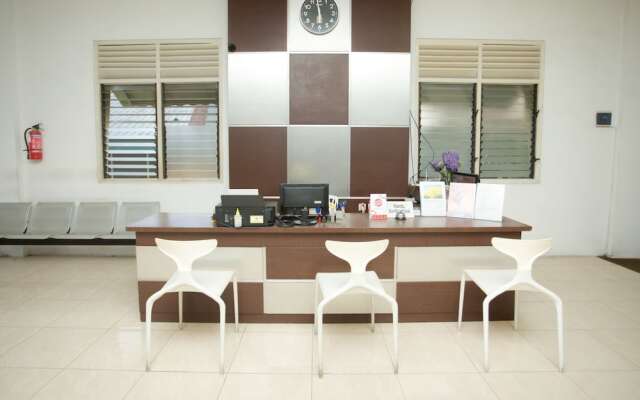 Lapan Lapan by OYO Rooms