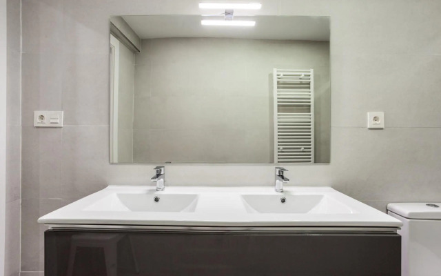 Apartamentos Reina Isabel