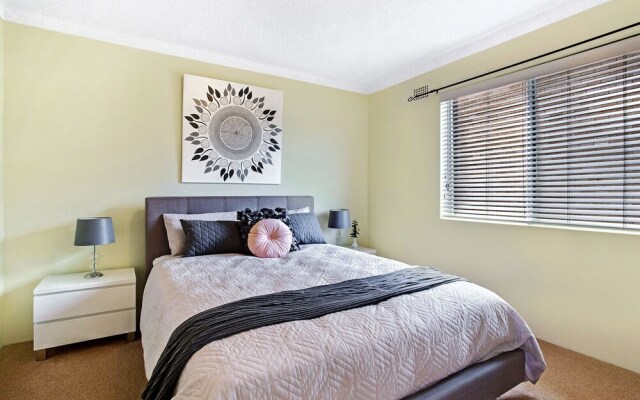 Parkview, Unit 6/11 Catalina Close