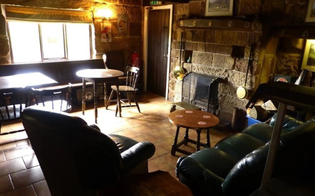 Peakstones Inn