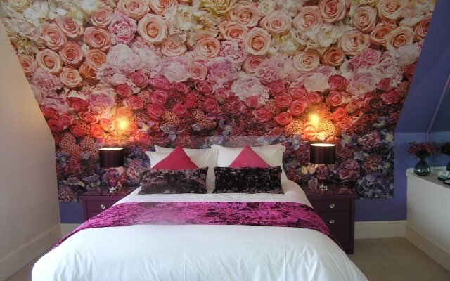 Westwell Hall