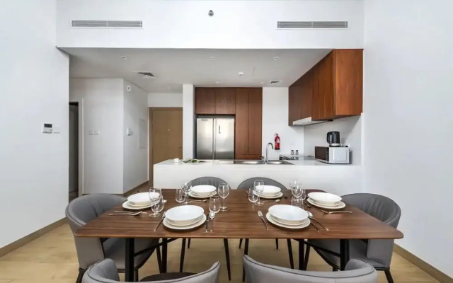 Stylish 2BR in La Rive 2
