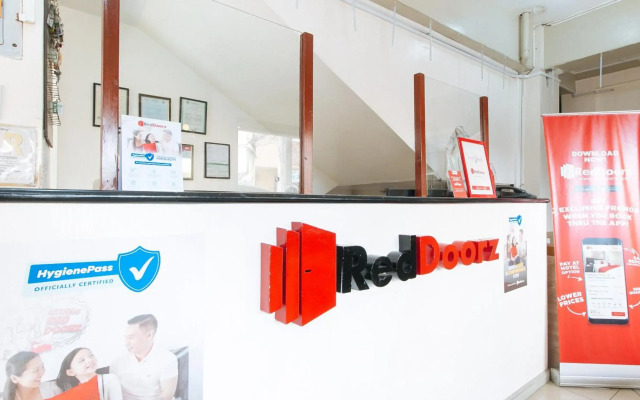 RedDoorz near Pasay Taft