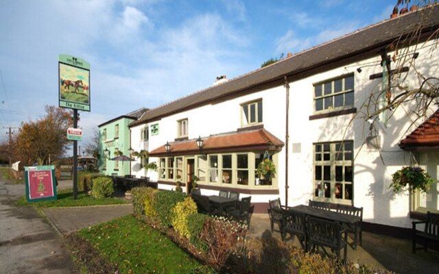 Premier Inn Knutsford (Mere)