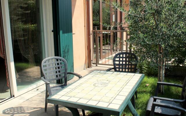 Belvilla by OYO Small Residence With Swimming Pool