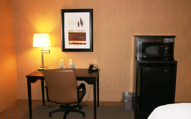 Hampton Inn & Suites Barstow