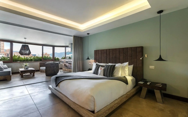 The Charlee Hotel
