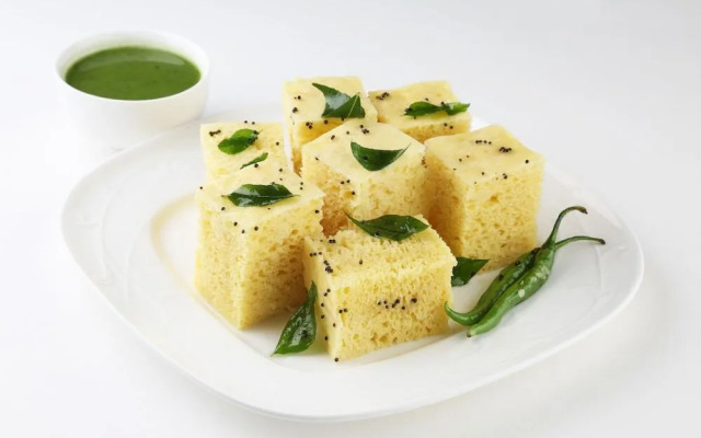 Hotel Crown by OYO Rooms