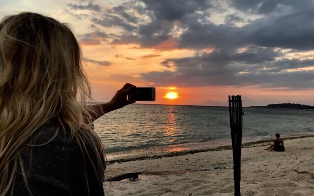 LMBK Surf Camp - Hostel