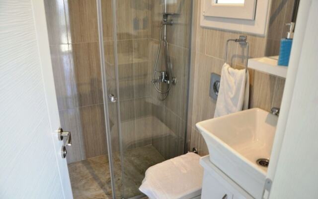 Angel Unique Villa E by Angel Rentals