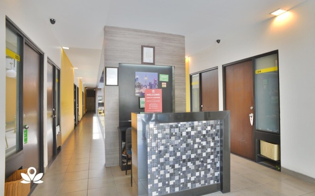 Setiabudi Barat 8 Guesthouse by Zen Rooms – Hotel Rooms – Jakarta