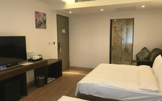 ML Hotel