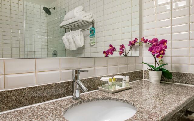 West Wing Hotel, an Ascend Hotel Collection Member