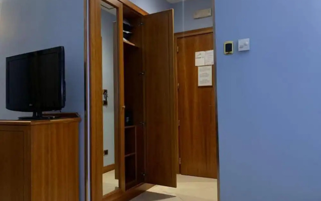 Consoli Romani Vatican Rooms