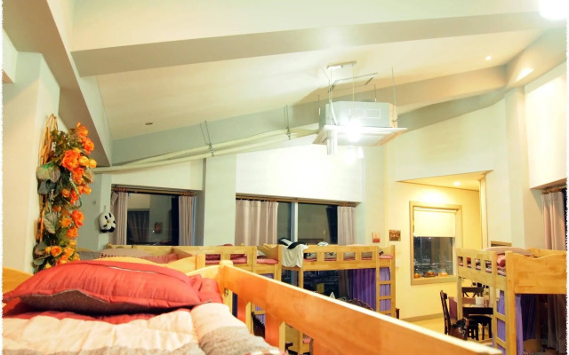 Elmar Guesthouse - Hostel