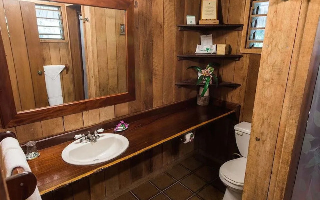 Chan Chich Lodge