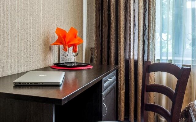 Hotel Bravo