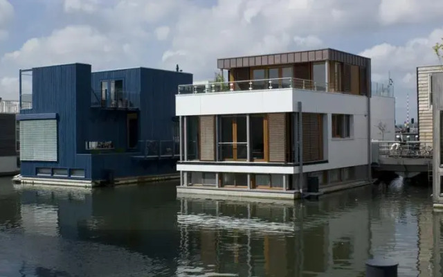 Floating House
