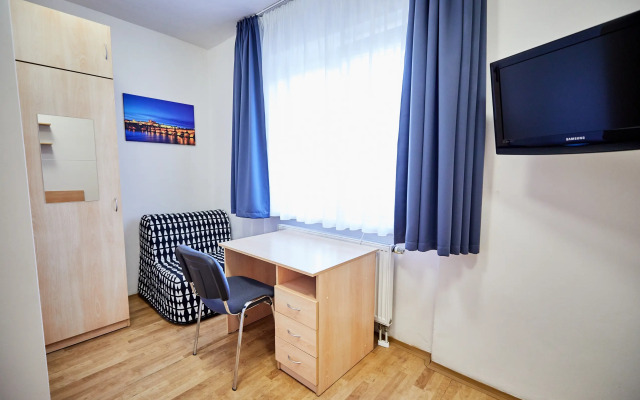University Hotel